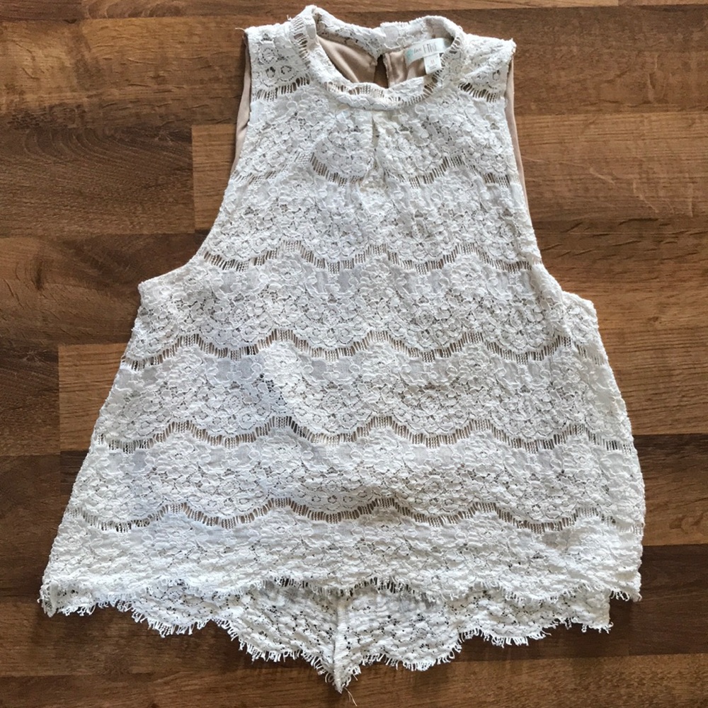 Lace crop